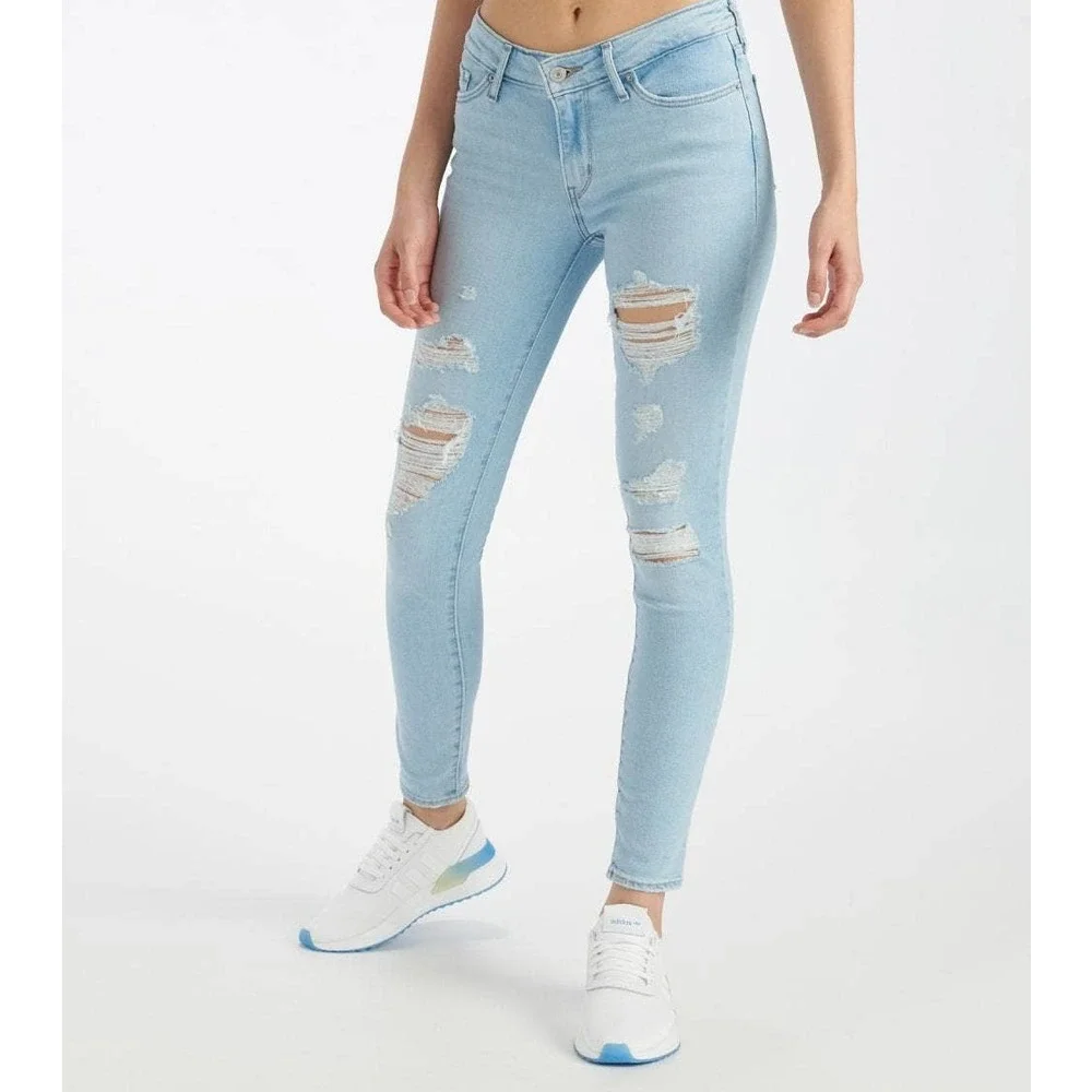 Levi's Women's 711 Distressed Skinny Jeans Medium Wash NWT Size 2 / 26